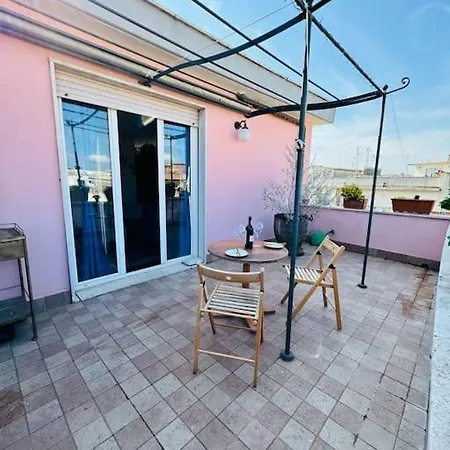 Penthouse Con Terrazzo Vista A Monteverde