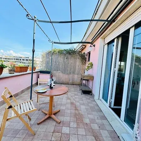 Apartamento Penthouse Con Terrazzo Vista A Monteverde *